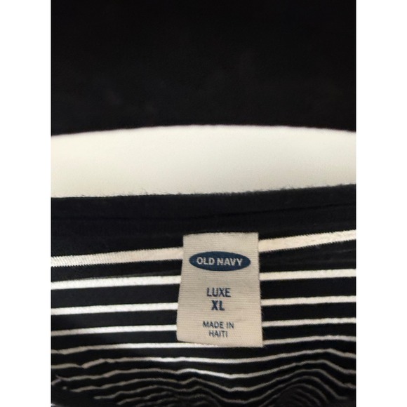 Old Navy Luxe Striped V Neck T Shirt Black White Plus Size XL - Picture 2 of 7